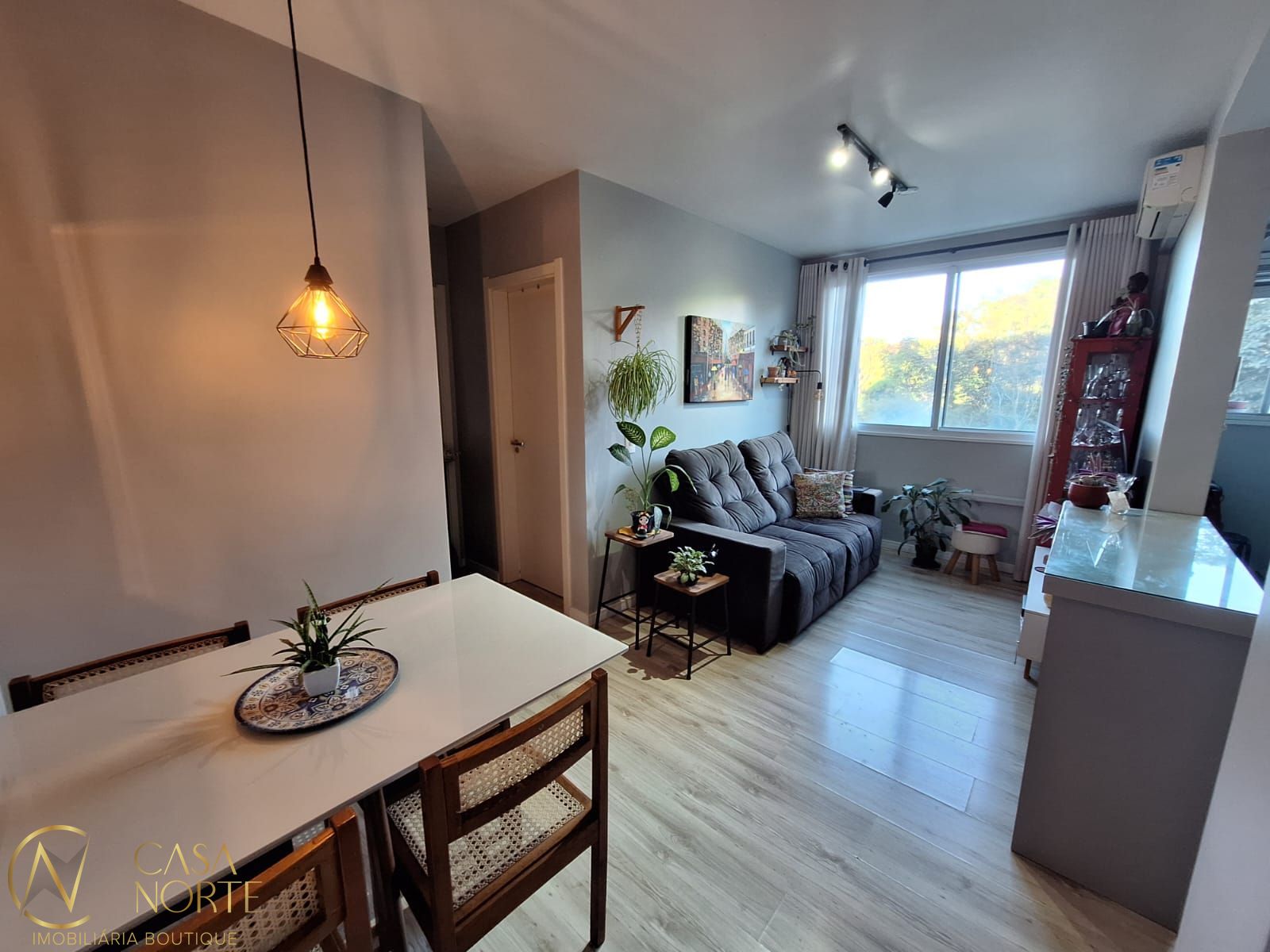 Apartamento à venda com 2 quartos, 46m², 1 vaga, Avenida da Cavalhada no bairro Cavalhada em Porto Alegre