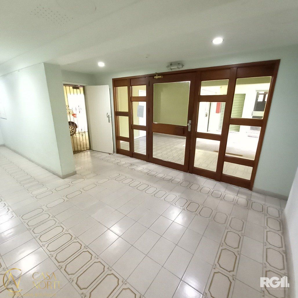 Kitnet à venda , 31m², Rua Bento de Amaral no bairro Partenon em Porto Alegre