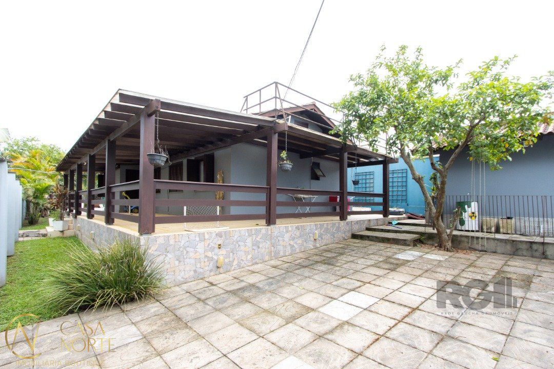 Casa à venda com 3 quartos, 161m², 1 suíte, 2 vagas, Estrada Maria Altina no bairro Hípica em Porto Alegre