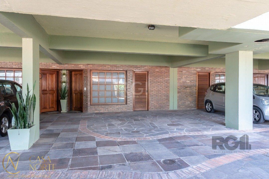 Casa de Condomínio à venda com 3 quartos, 196m², 1 suíte, 2 vagas, Rua Doutor David de Azevedo Gusmão no bairro Jardim Isabel em Porto Alegre