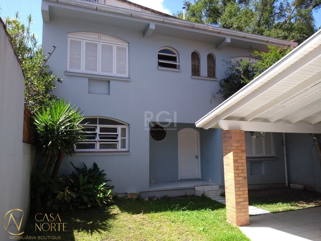 Casa à venda com 2 quartos, 90m², 4 vagas, Rua Dona Amelia no bairro Santa Tereza em Porto Alegre