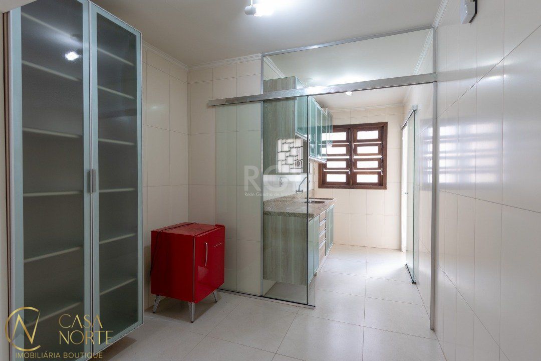 Apartamento à venda com 1 quarto, 46m², 1 vaga, Rua Anita Garibaldi no bairro Mont Serrat em Porto Alegre