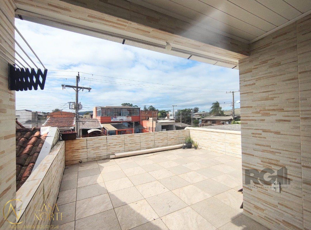Casa à venda com 3 quartos, 195m², 1 suíte, 1 vaga, Rua Germano Bonow Filho no bairro Hípica em Porto Alegre