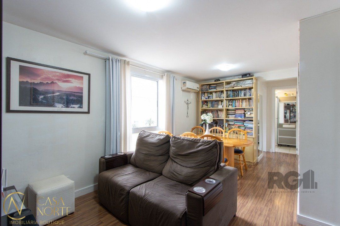 Apartamento à venda com 3 quartos, 56m², 1 vaga, Avenida Juca Batista no bairro Hípica em Porto Alegre