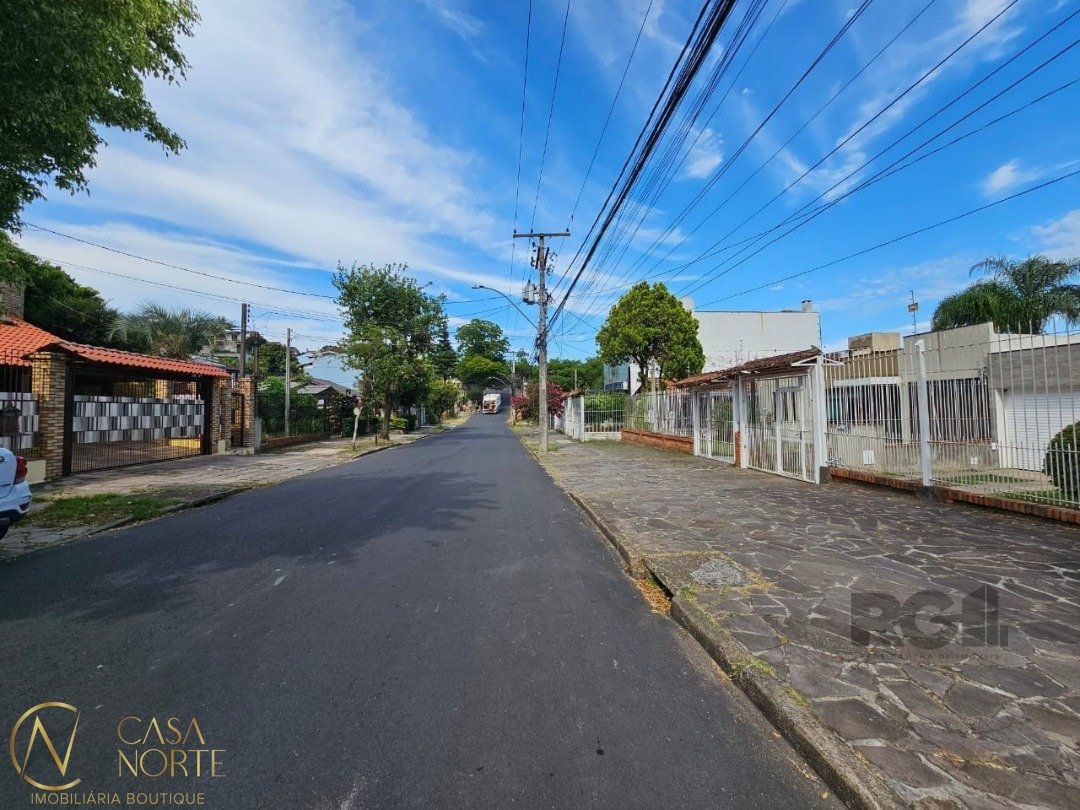 Terreno à venda  com 426m², Rua Padre João Batista Reus no bairro Vila Conceição em Porto Alegre