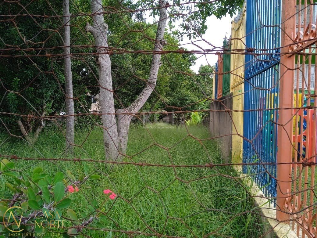 Terreno à venda  com 368m², Rua Doutor Mário Totta no bairro Tristeza em Porto Alegre