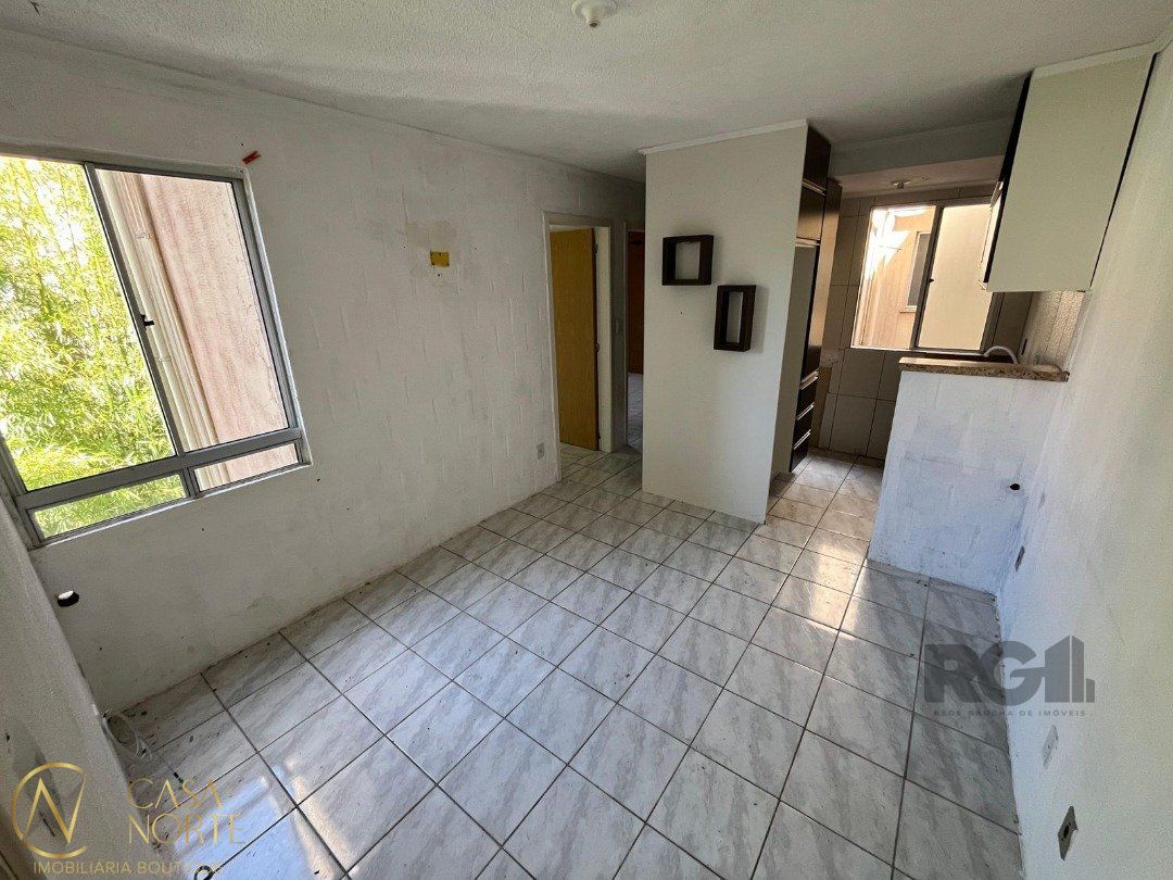 Apartamento à venda com 2 quartos, 38m², Avenida João Antônio Silveira no bairro Lomba do Pinheiro em Porto Alegre