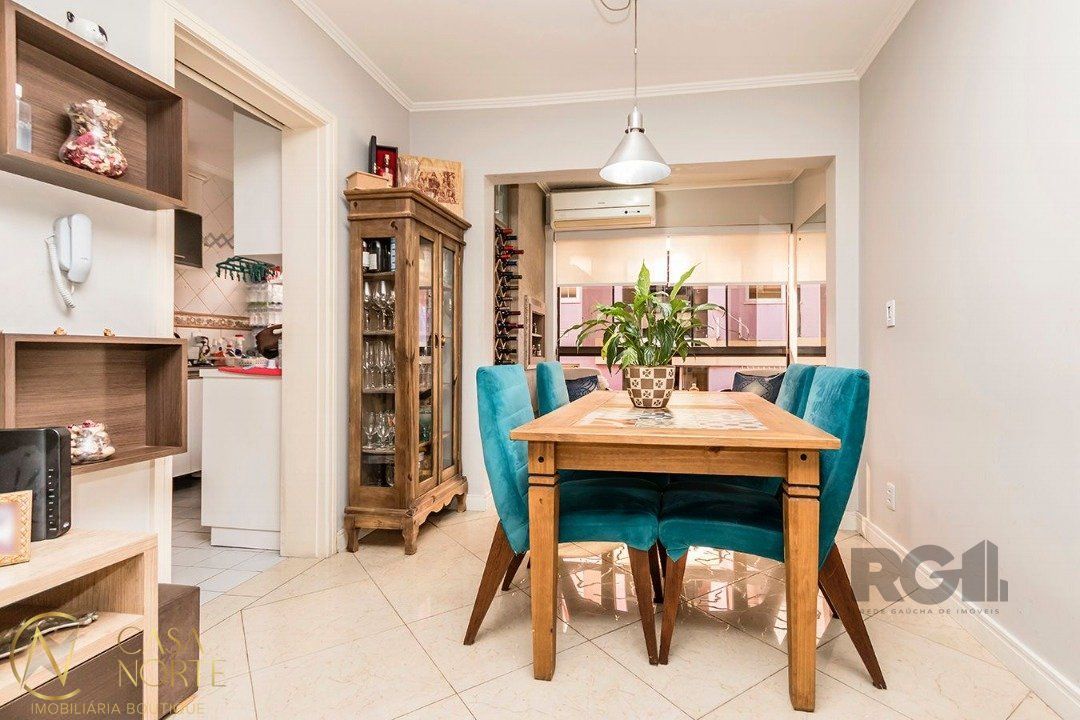 Apartamento à venda com 3 quartos, 70m², 1 vaga, Avenida da Cavalhada no bairro Cavalhada em Porto Alegre