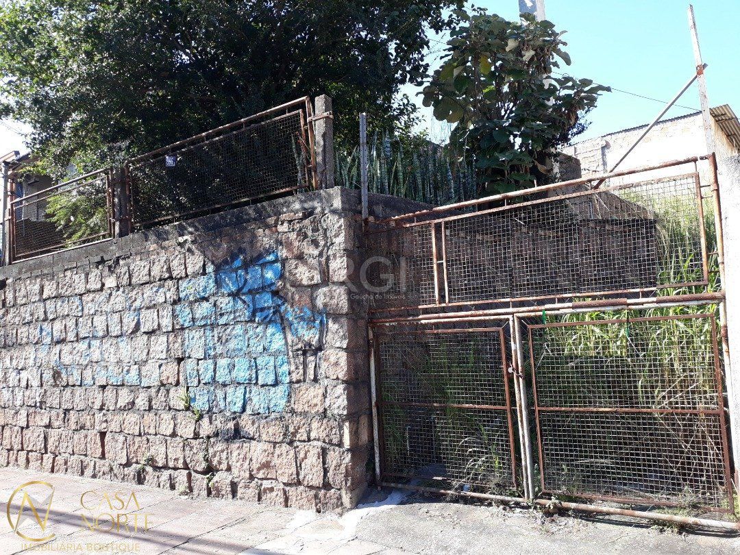 Terreno à venda  com 310m², Avenida Nonoai no bairro Nonoai em Porto Alegre
