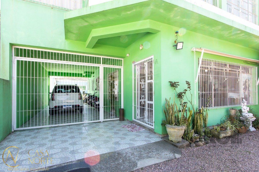 Casa à venda com 2 quartos, 80m², 8 vagas, Avenida da Serraria no bairro Espírito Santo em Porto Alegre