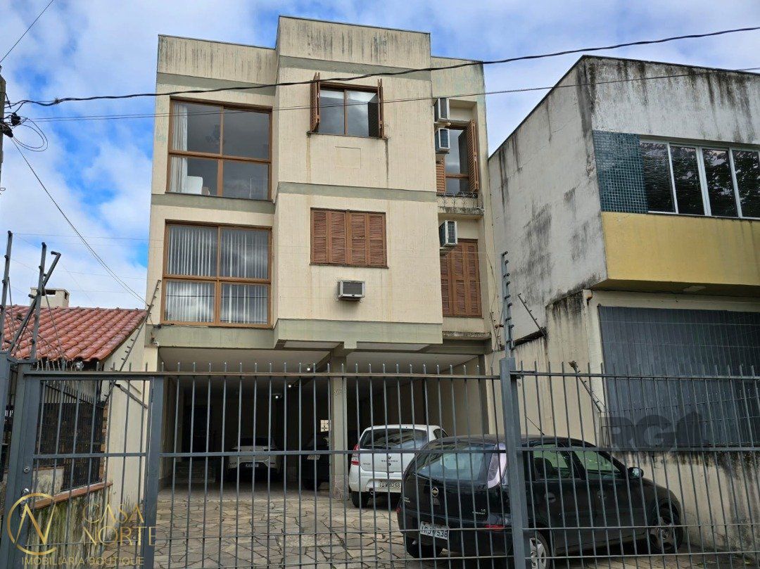 Apartamento à venda com 3 quartos, 86m², 1 suíte, 1 vaga, Rua Doutor Barcelos no bairro Tristeza em Porto Alegre