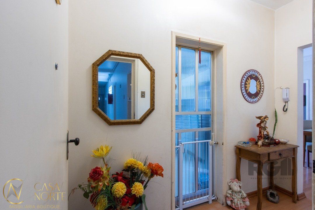 Apartamento à venda com 3 quartos, 109m², Rua Laurindo no bairro Santana em Porto Alegre