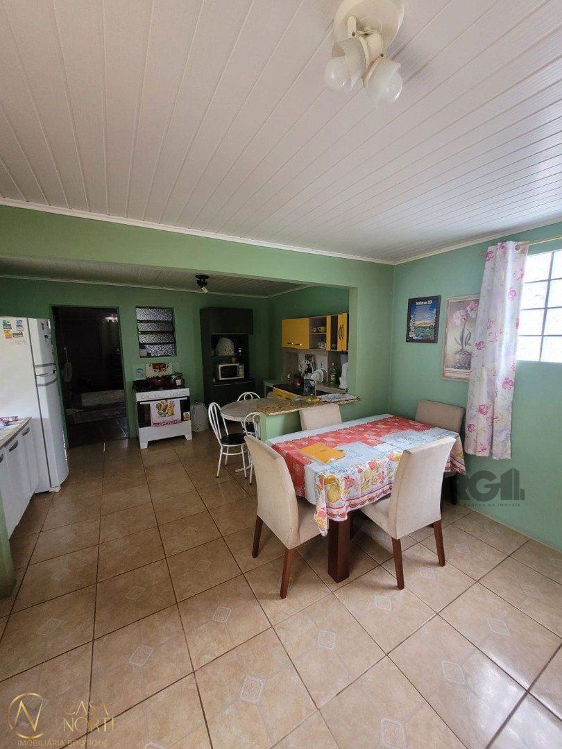 Casa à venda com 3 quartos, 125m², 1 vaga, Acesso Doutor Marino dos Santos no bairro Ipanema em Porto Alegre