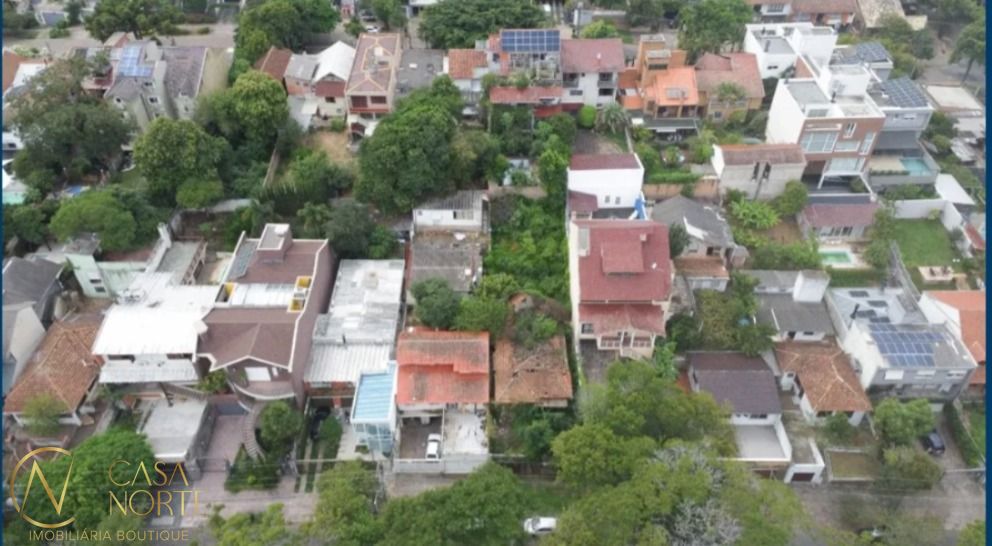 Terreno à venda  com 420m², Rua Doutor Prudente de Moraes no bairro Chácara das Pedras em Porto Alegre