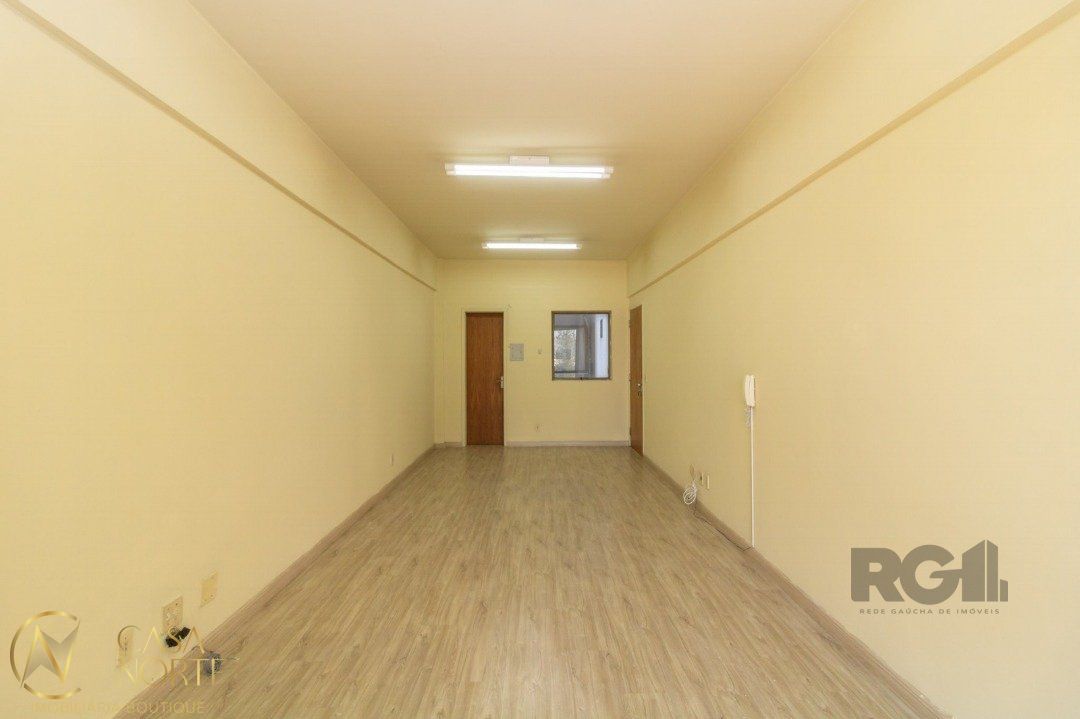 Sala Comercial à venda , 30m², Avenida Protásio Alves no bairro Petrópolis em Porto Alegre