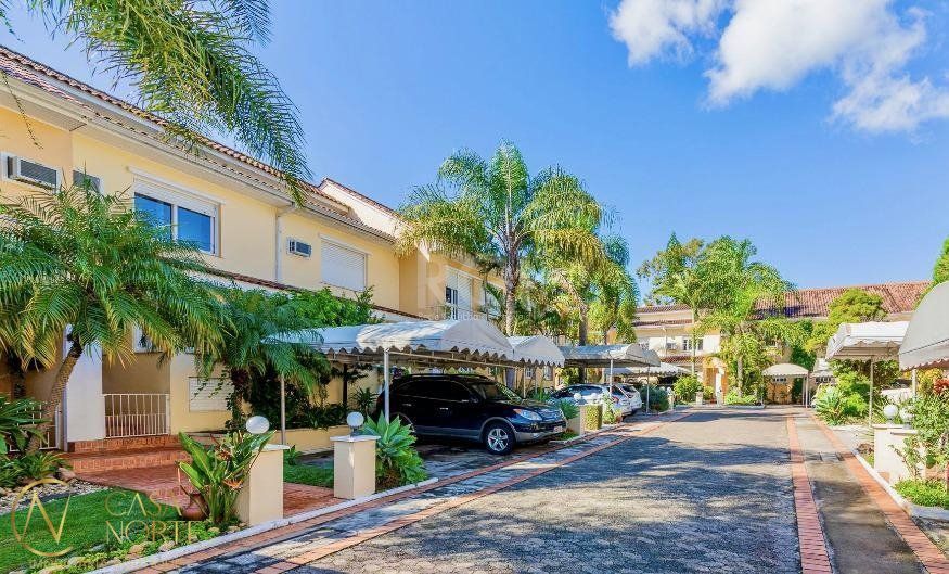 Casa de Condomínio à venda com 3 quartos, 210m², 3 suítes, 1 vaga, Rua Doutor Barcelos no bairro Tristeza em Porto Alegre