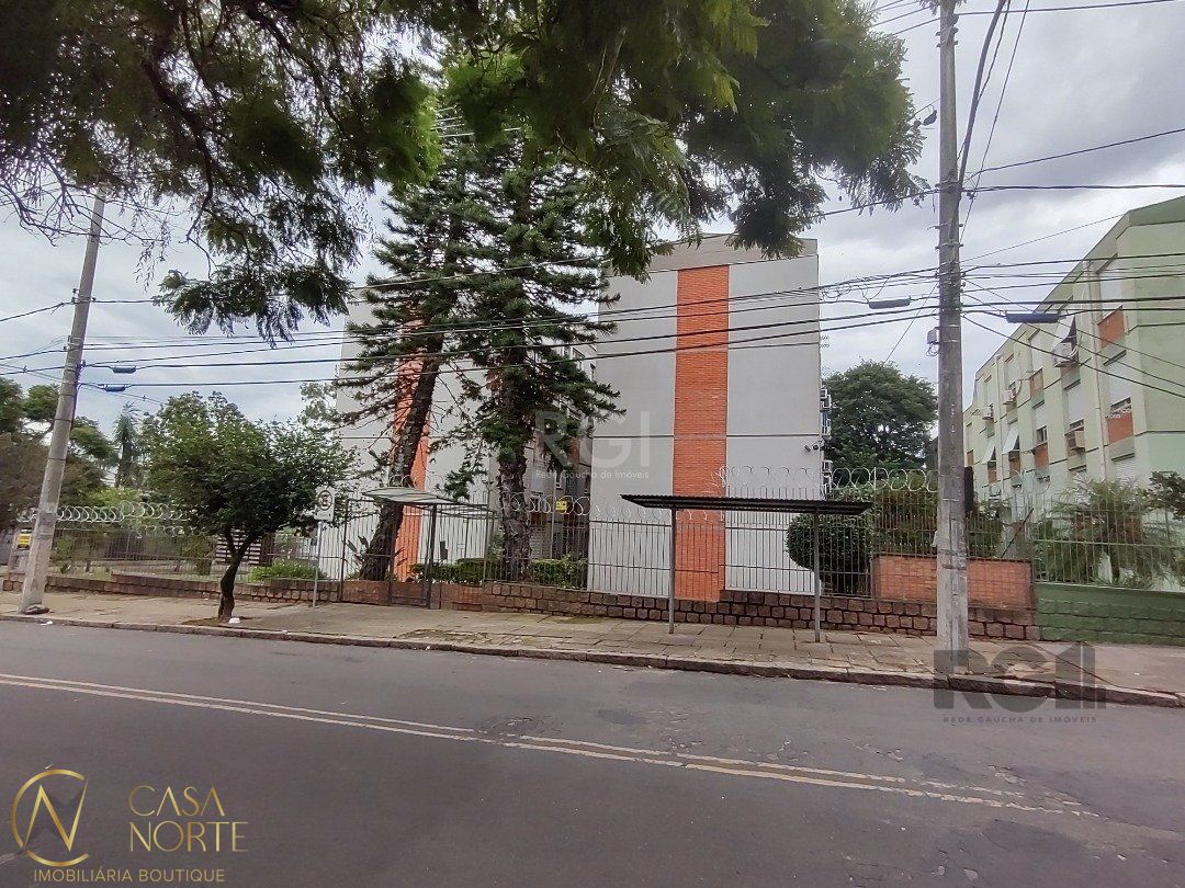 Apartamento à venda com 2 quartos, 63m², Avenida Jacui no bairro Cristal em Porto Alegre