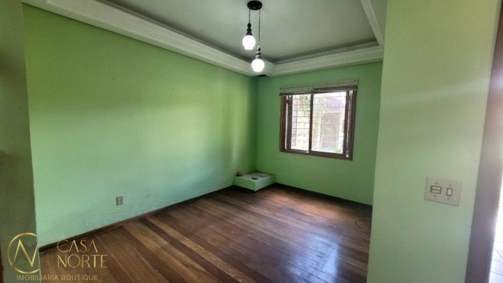 Casa de Condomínio à venda com 3 quartos, 174m², 1 suíte, 2 vagas, Rua Dona Elvira no bairro Ipanema em Porto Alegre