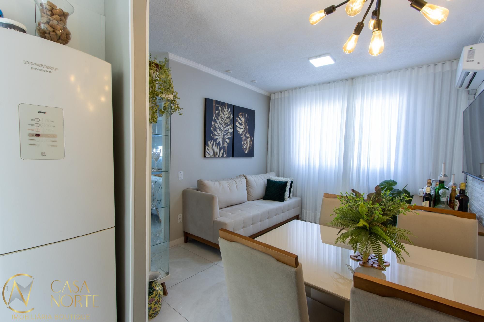 Apartamento à venda com 2 quartos, 40m², 1 vaga, Avenida Edgar Pires de Castro no bairro Hípica em Porto Alegre