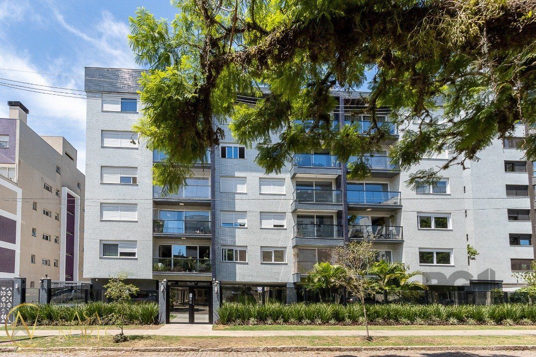 Cobertura à venda com 3 quartos, 265m², 3 suítes, 3 vagas, Rua José Gomes no bairro Tristeza em Porto Alegre