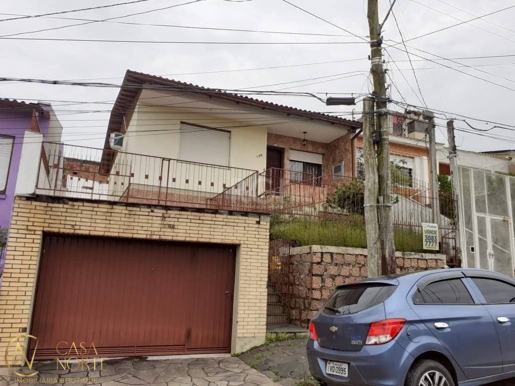 Casa à venda com 4 quartos, 130m², Rua Doutor Lucidoro Brito no bairro Santa Tereza em Porto Alegre