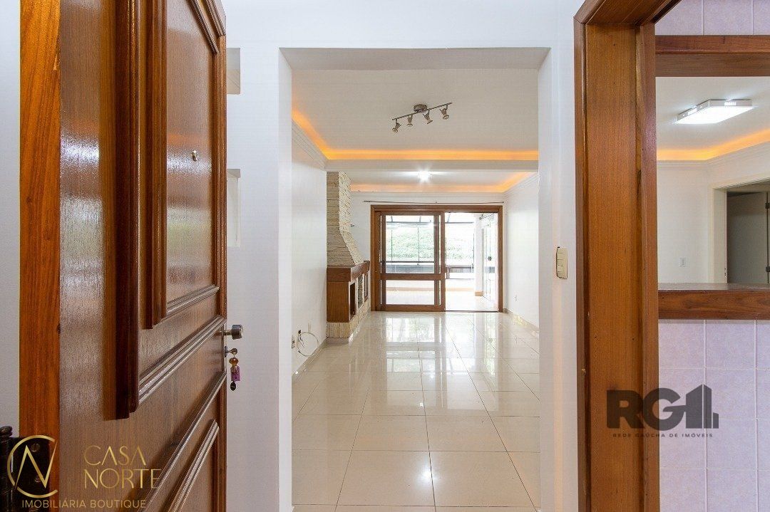 Apartamento à venda com 3 quartos, 137m², 1 suíte, 2 vagas, Rua Dea Coufal no bairro Ipanema em Porto Alegre