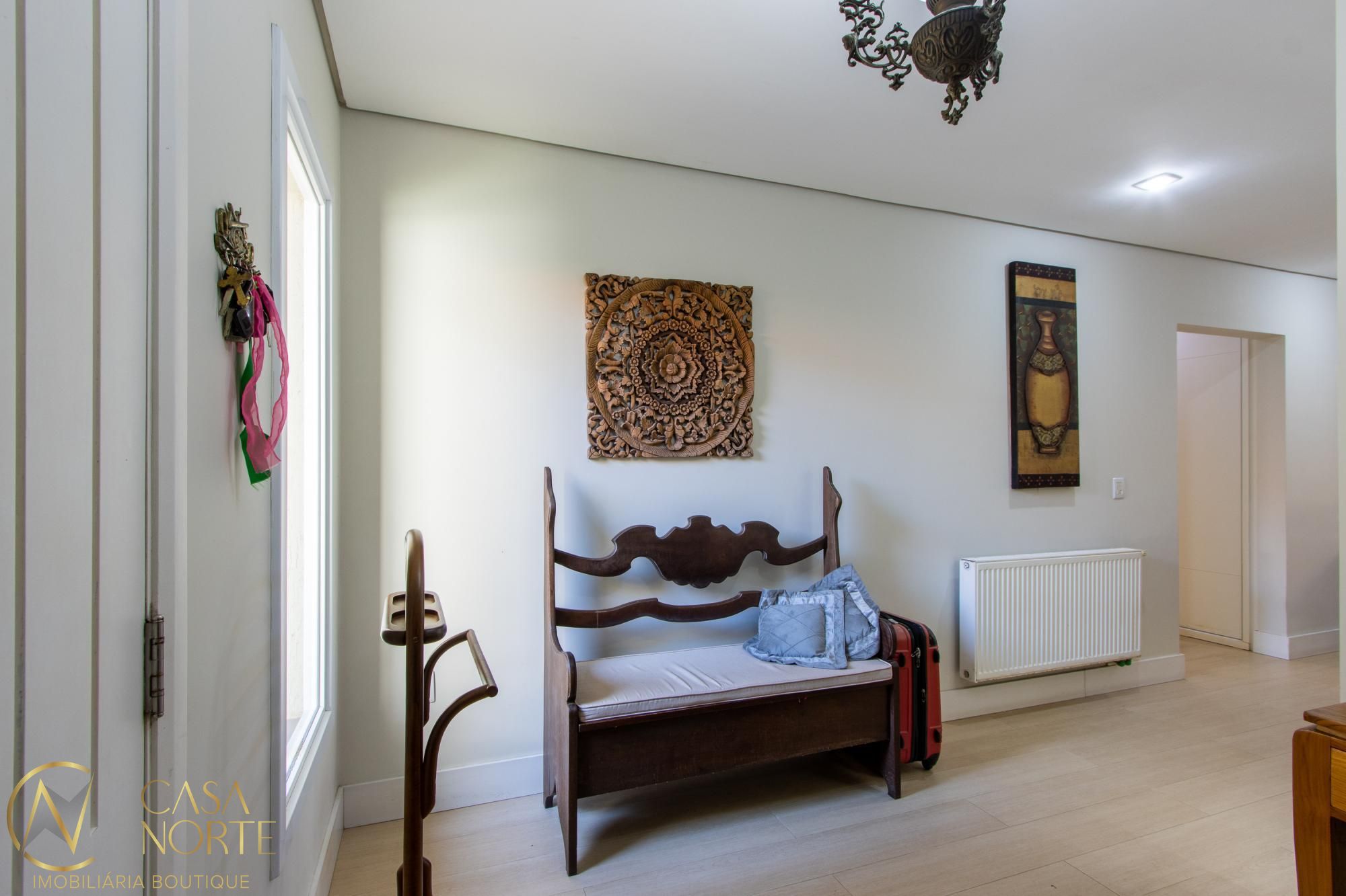 Casa de Condomínio à venda com 3 quartos, 294m², 3 suítes, 3 vagas, Avenida Juca Batista no bairro Belém Novo em Porto Alegre