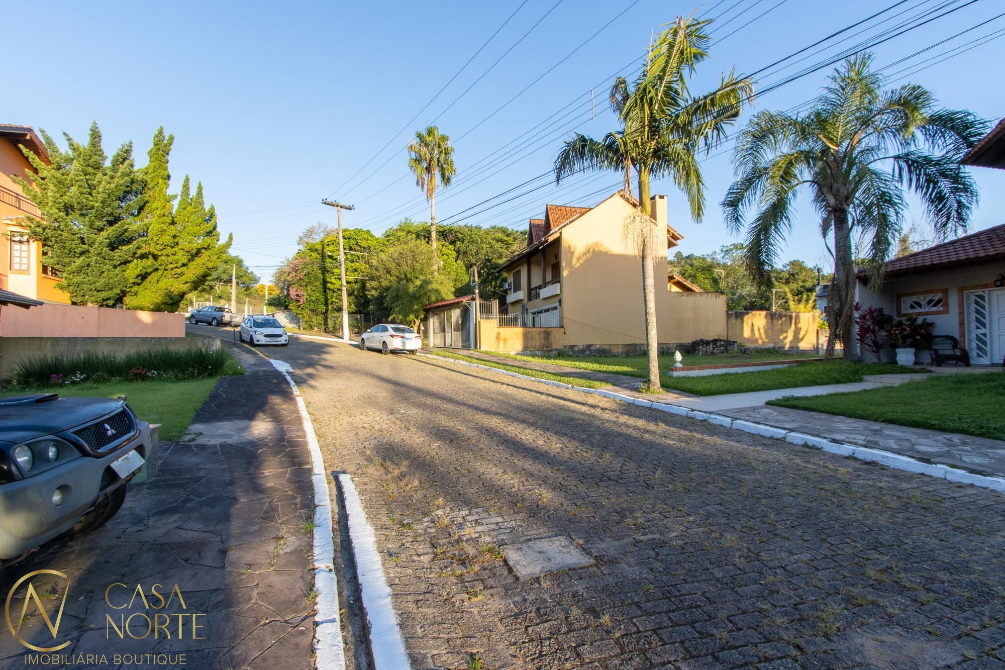 Terreno à venda  com 359m², Rua Professor Antônio José Remião no bairro Espírito Santo em Porto Alegre