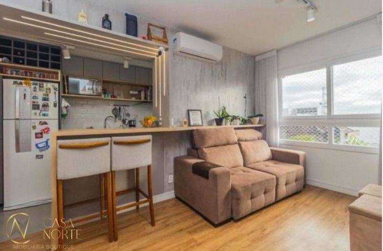 Apartamento à venda com 2 quartos, 62m², 1 suíte, 1 vaga, Rua Doutor João Inácio no bairro Navegantes em Porto Alegre