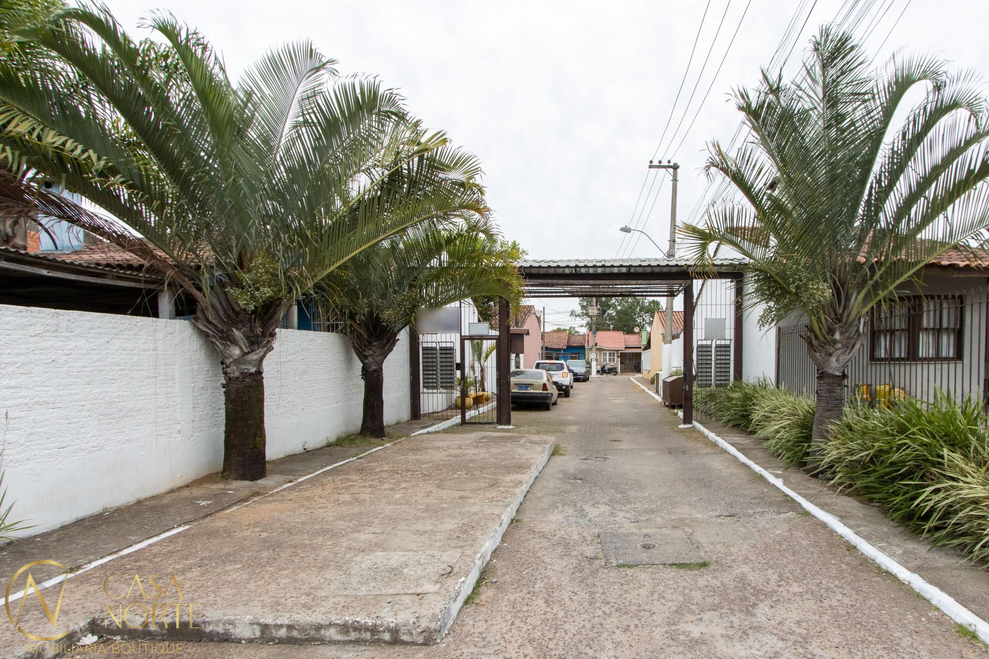 Casa de Condomínio à venda com 2 quartos, 109m², 1 vaga, Rua Capitão Pedroso no bairro Restinga em Porto Alegre