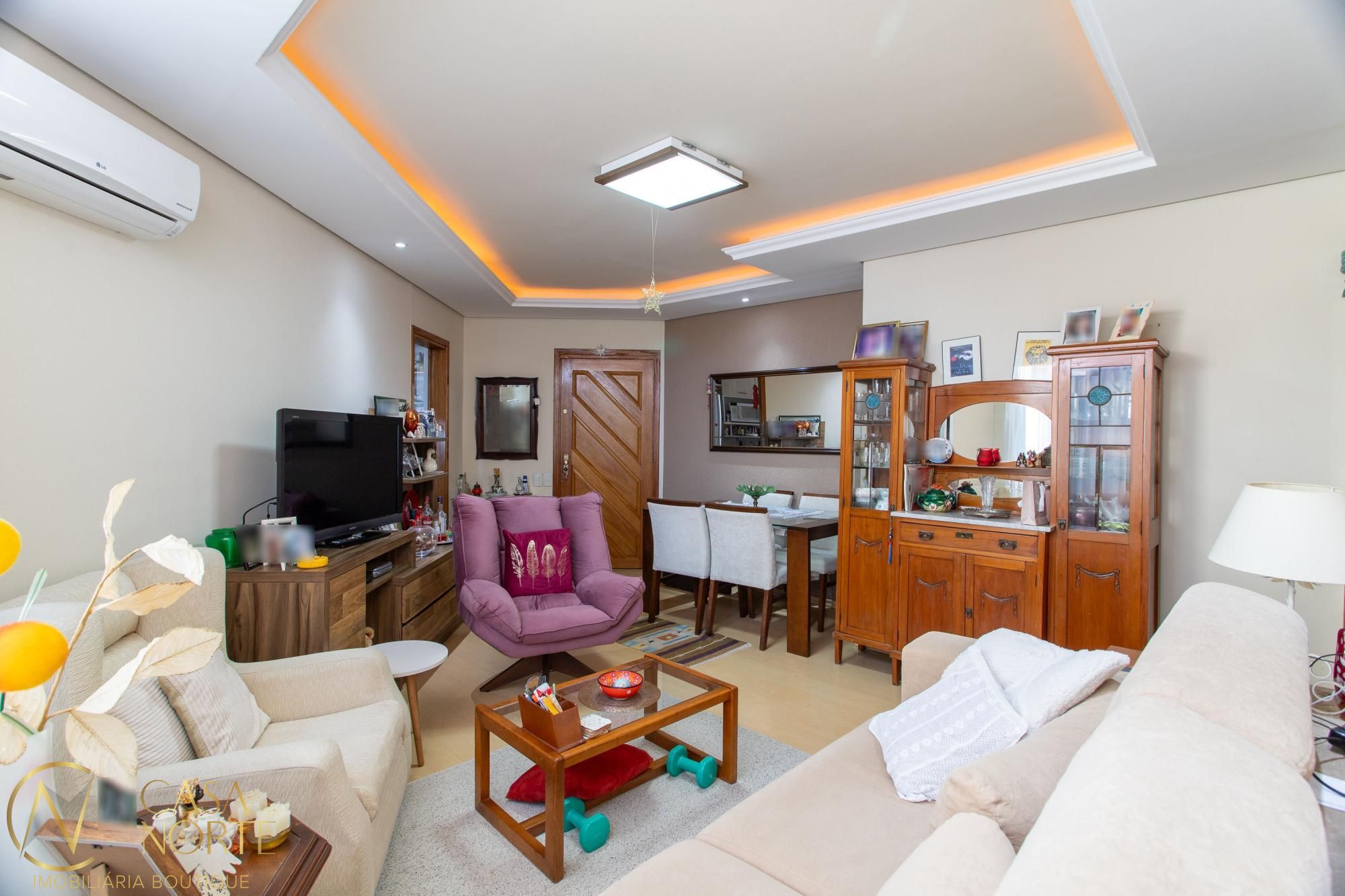 Apartamento à venda com 2 quartos, 64m², 1 vaga, Avenida Wenceslau Escobar no bairro Cristal em Porto Alegre