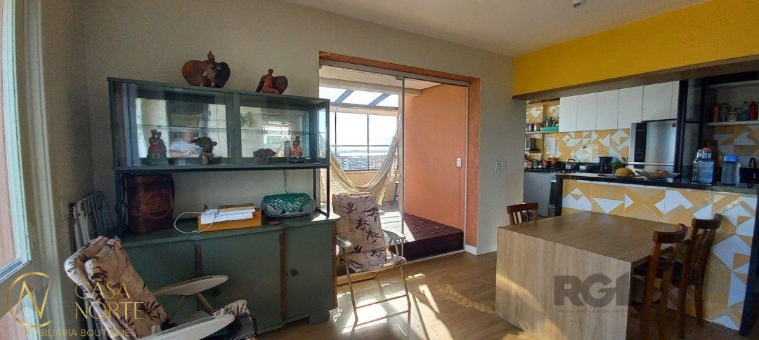 Cobertura à venda com 2 quartos, 153m², 1 suíte, 1 vaga, Rua Doutor Barcelos no bairro Tristeza em Porto Alegre