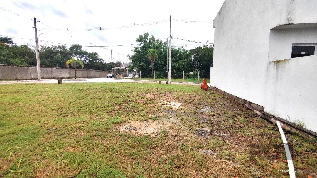 Terreno à venda  com 122m², Estrada Jorge Pereira Nunes no bairro Campo Novo em Porto Alegre