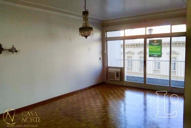 Apartamento à venda com 3 quartos, 153m², 1 suíte, 1 vaga, Rua Riachuelo no bairro Centro Histórico em Porto Alegre
