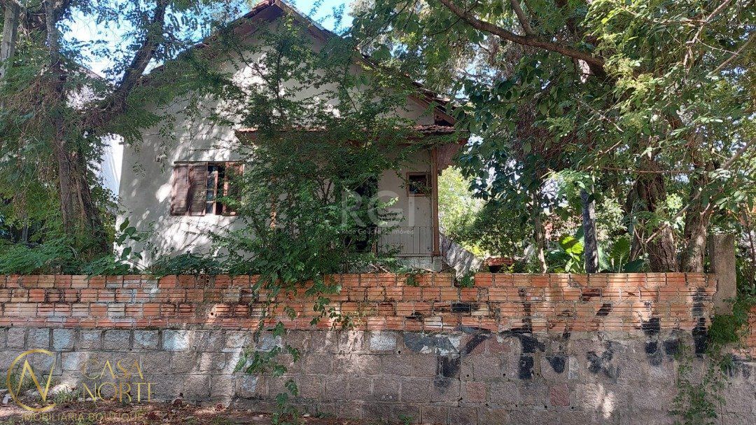 Terreno à venda  com 470m², Rua General Francisco de Paula Cidade no bairro Chácara das Pedras em Porto Alegre