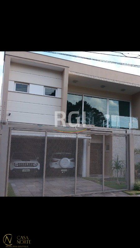 Casa à venda com 3 quartos, 350m², 1 suíte, 2 vagas, Rua Fernando Osorio no bairro Teresópolis em Porto Alegre