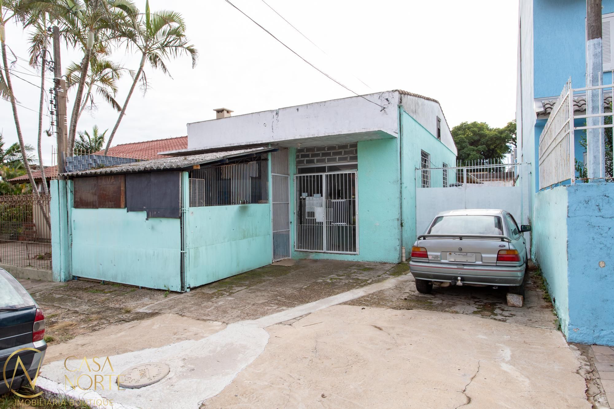 Casa à venda com 2 quartos, 65m², 2 vagas, Rua Fábio de Barros no bairro Nonoai em Porto Alegre