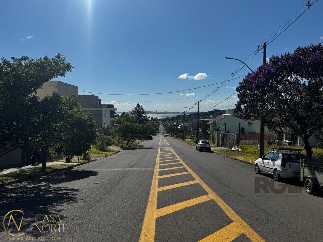 Terreno à venda  com 300m², Rua Claudio da Silva Pinto no bairro Espírito Santo em Porto Alegre