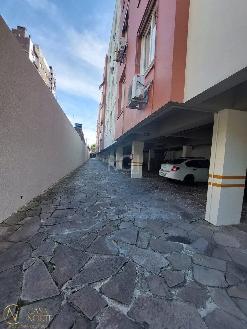 Apartamento à venda com 2 quartos, 59m², 1 vaga, Rua Doutor Barcelos no bairro Tristeza em Porto Alegre
