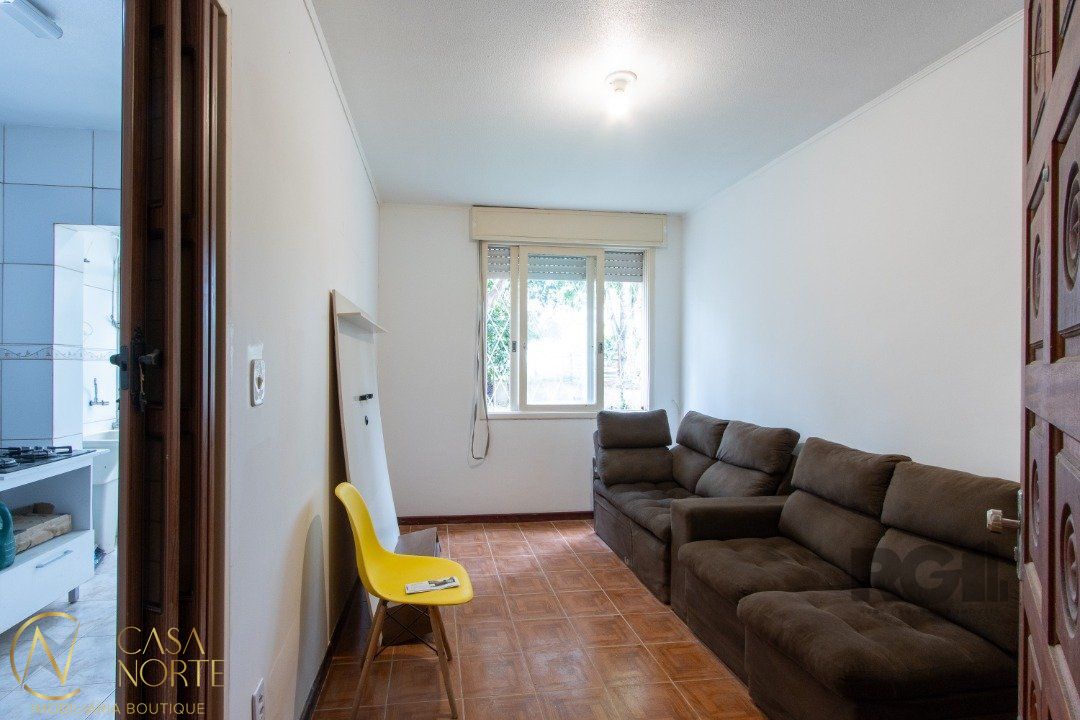 Apartamento à venda com 2 quartos, 46m², 1 vaga, Rua Padre Ângelo Corso no bairro Cavalhada em Porto Alegre