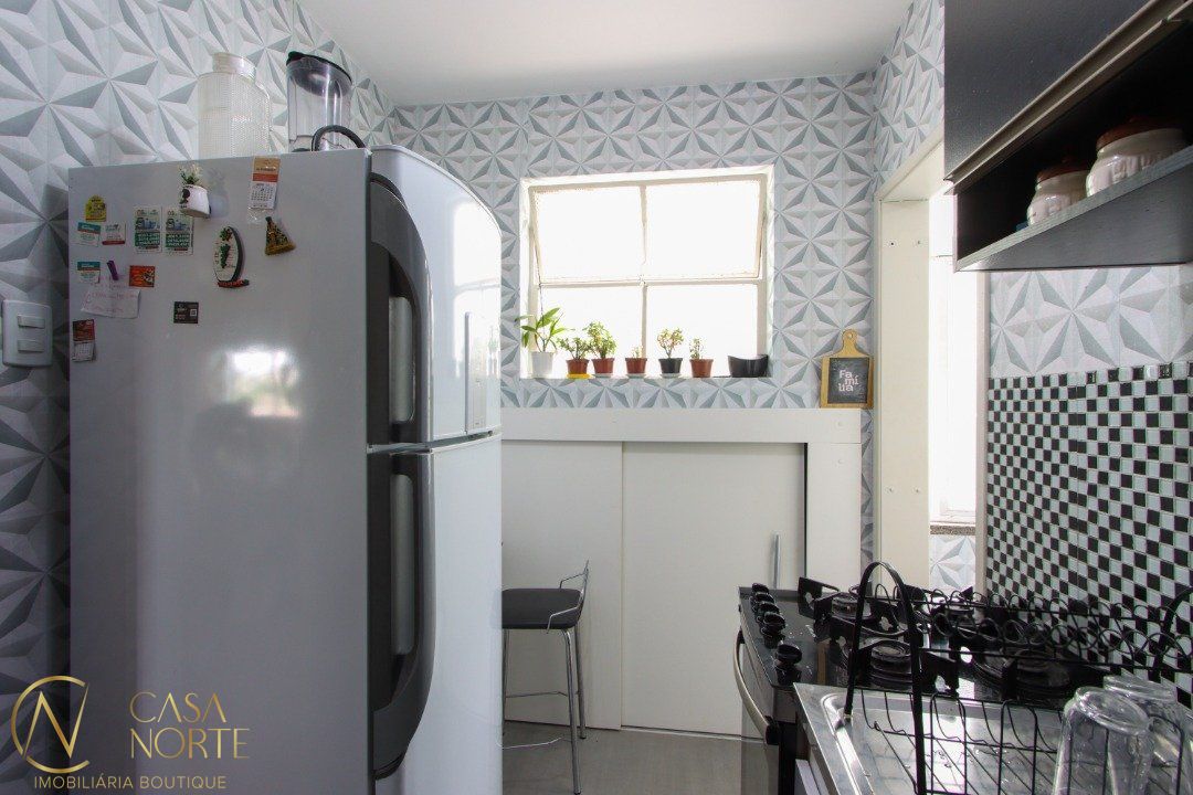 Apartamento à venda com 2 quartos, 50m², 1 vaga, Avenida Icaraí no bairro Cristal em Porto Alegre