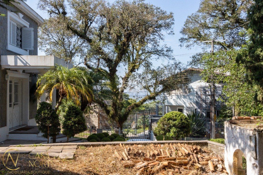 Terreno à venda  com 396m², Rua Professor Pereira Coelho no bairro Tristeza em Porto Alegre