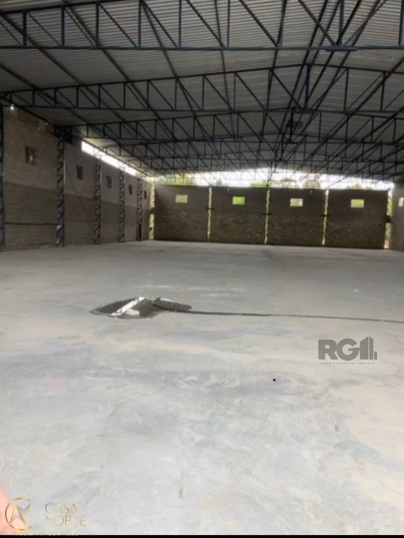 Pavilhão à venda , 1000m², Avenida Edgar Pires de Castro no bairro Lageado em Porto Alegre