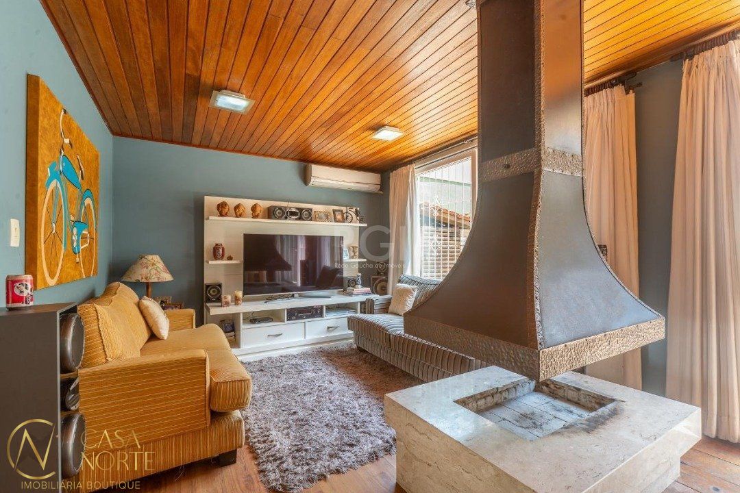 Casa de Condomínio à venda com 3 quartos, 159m², 2 suítes, 1 vaga, Rua Dea Coufal no bairro Ipanema em Porto Alegre
