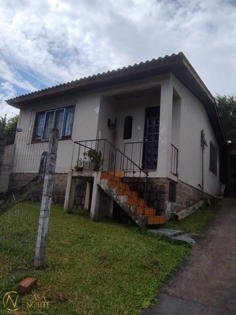 Terreno à venda  com 660m², Rua Maria da Cunha Koller no bairro Belém Novo em Porto Alegre