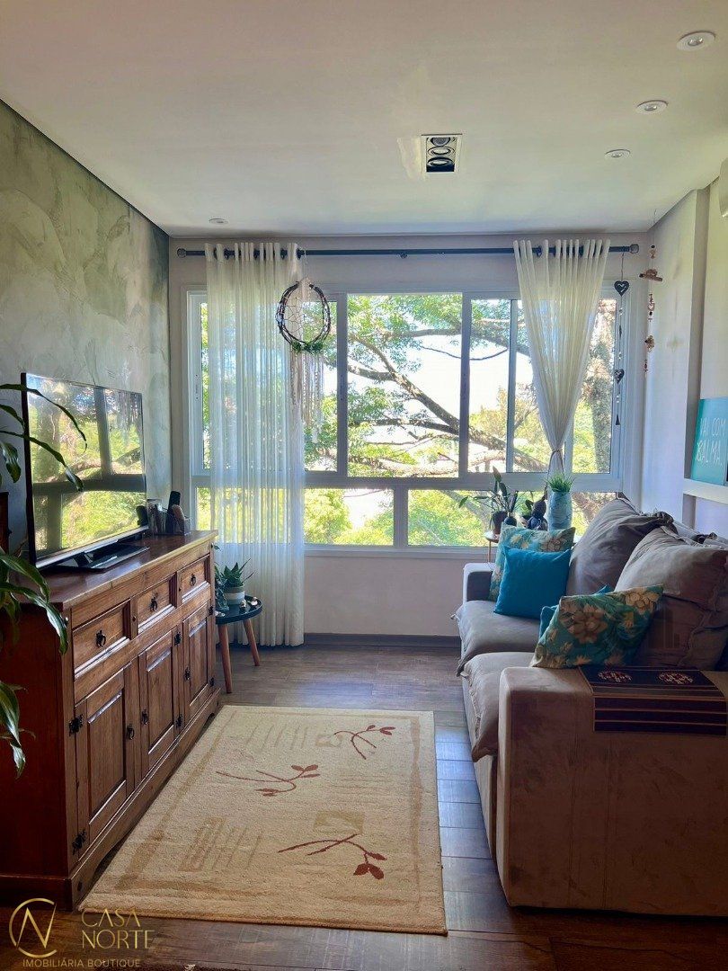 Apartamento à venda com 2 quartos, 56m², 1 vaga, Rua Dea Coufal no bairro Ipanema em Porto Alegre