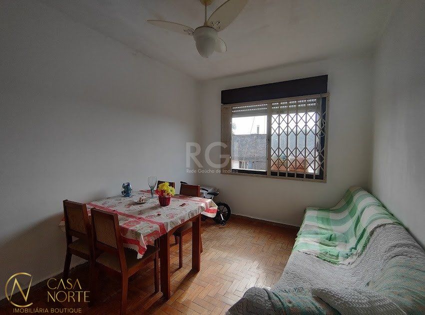 Apartamento à venda com 3 quartos, 65m², Avenida Nelson Pulgatti Moreira no bairro Cavalhada em Porto Alegre