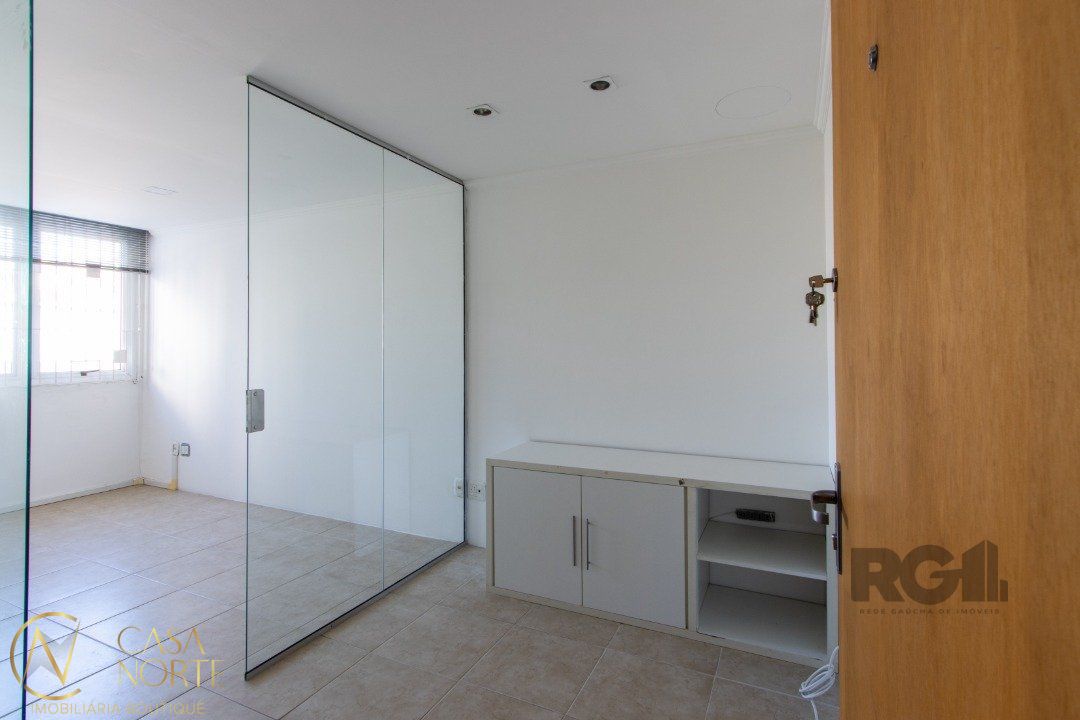 Sala Comercial à venda com 2 quartos, 39m², Rua Joaquim Nabuco no bairro Cidade Baixa em Porto Alegre