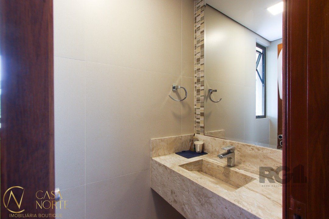 Sala Comercial à venda , 53m², Rua Furriel Luiz Antônio de Vargas no bairro Bela Vista em Porto Alegre