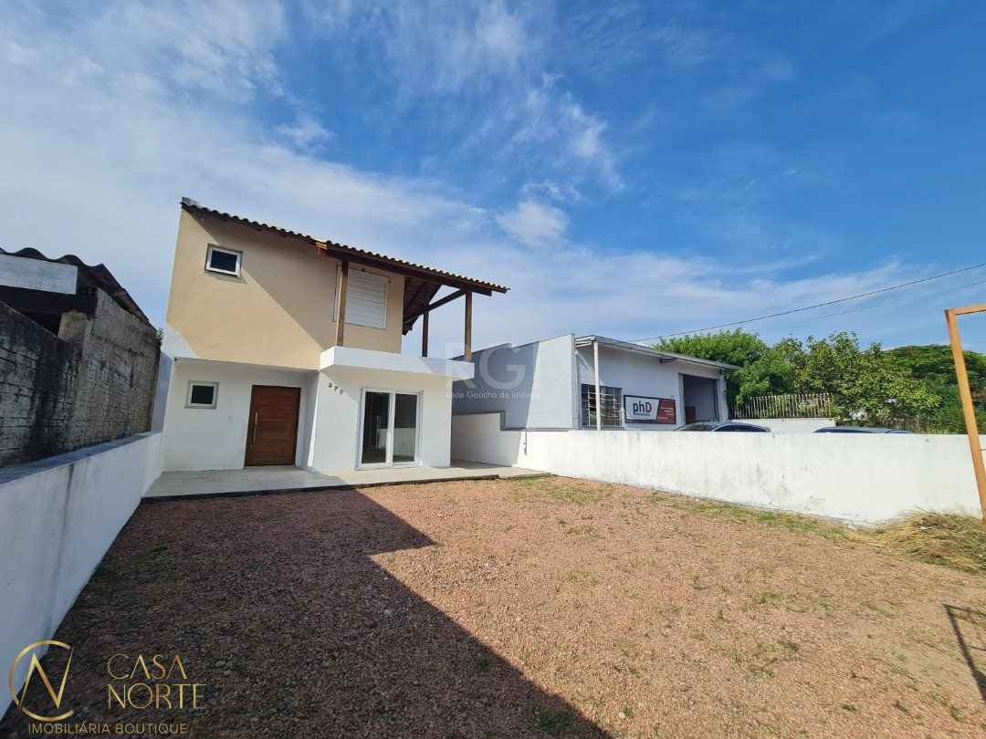 Casa à venda com 2 quartos, 106m², 1 suíte, 4 vagas, Rua Agenor Mendes Ouriques no bairro Serraria em Porto Alegre